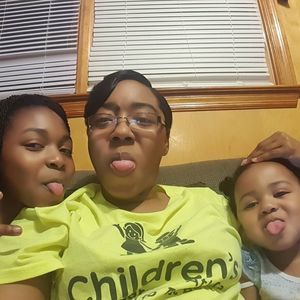 Meet your Posher, Kimberly